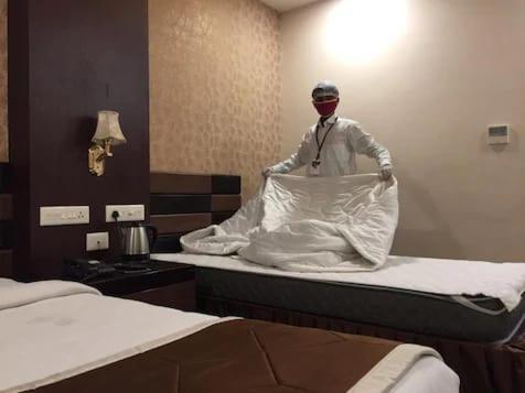 טירונלוולי Sri Ram Hotel מראה חיצוני תמונה