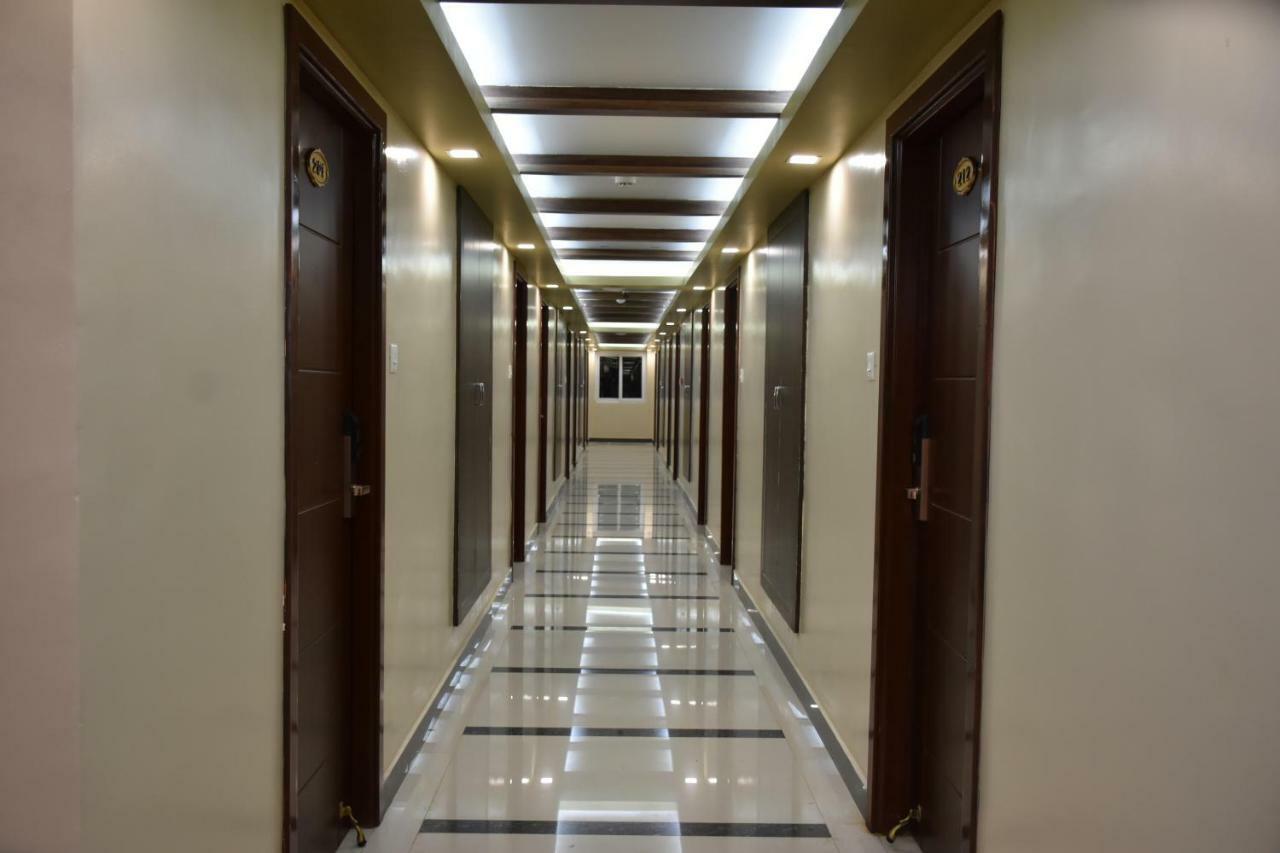 טירונלוולי Sri Ram Hotel מראה חיצוני תמונה